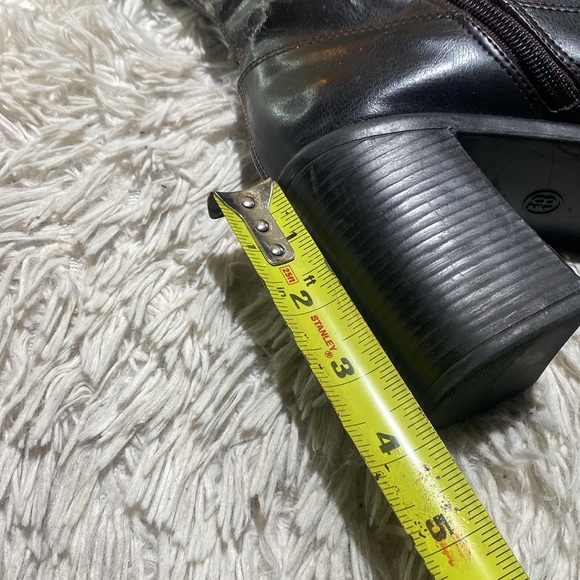 🌻-Woman’s Skechers platform boots-🌻 - Picture 10 of 13